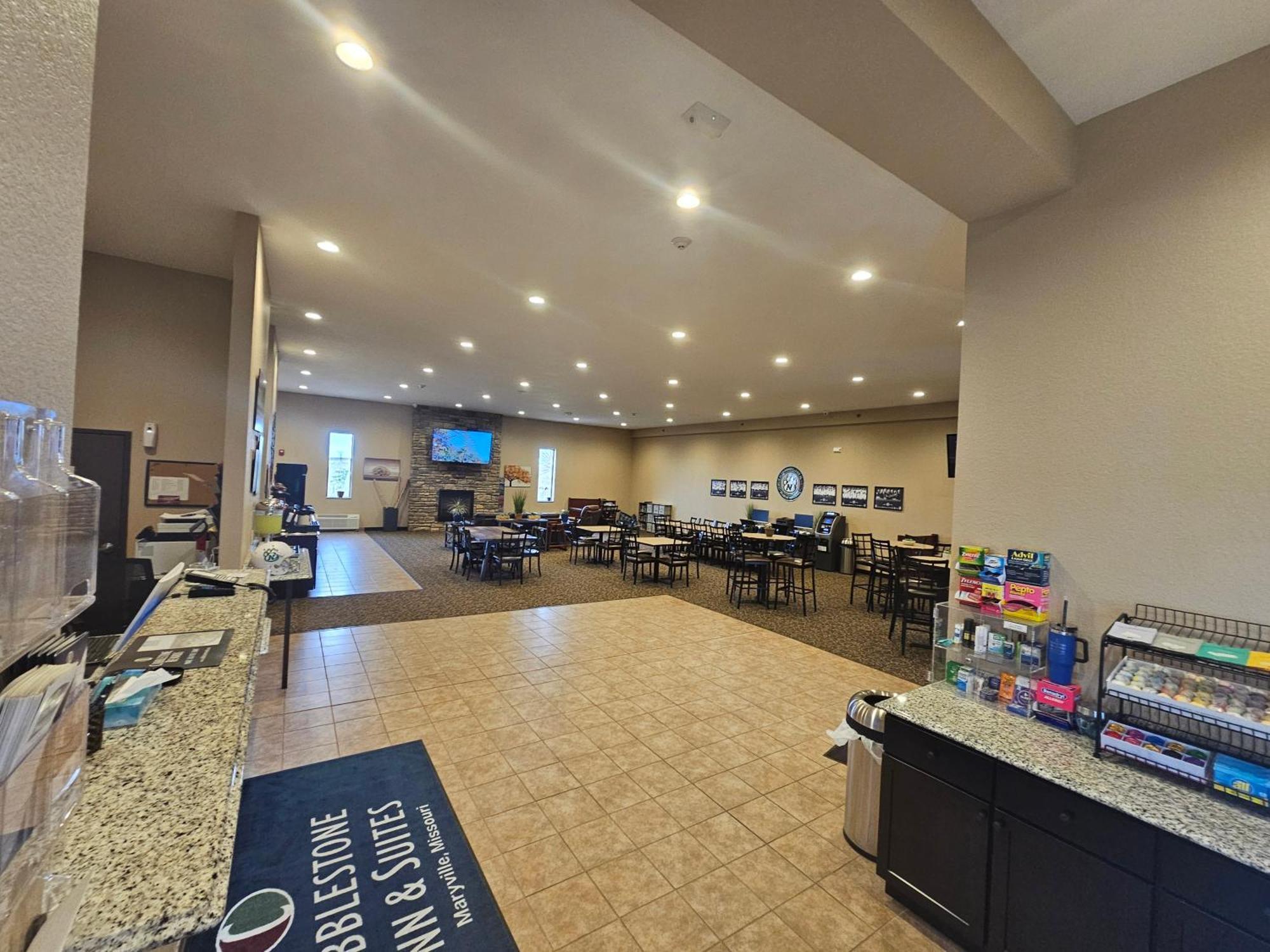 Cobblestone Inn & Suites Maryville Exteriér fotografie