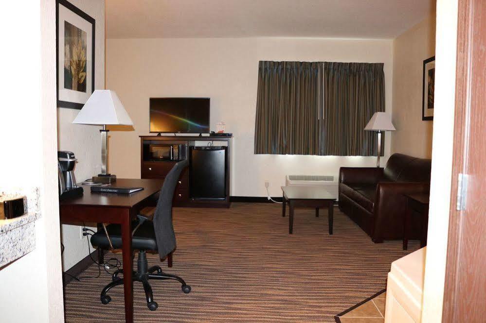 Cobblestone Inn & Suites Maryville Exteriér fotografie